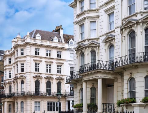 10 Wealthy London Areas for Luxury Living